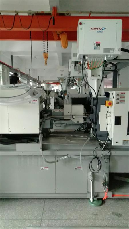 Corner of injection workshop